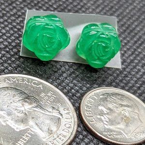 Jade carved earrings